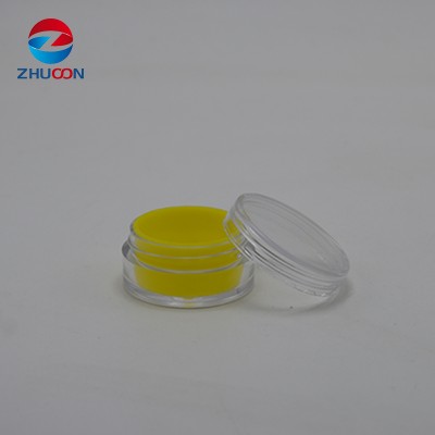 5ML Clear plastic Oil jar plus silicone lined insert Container